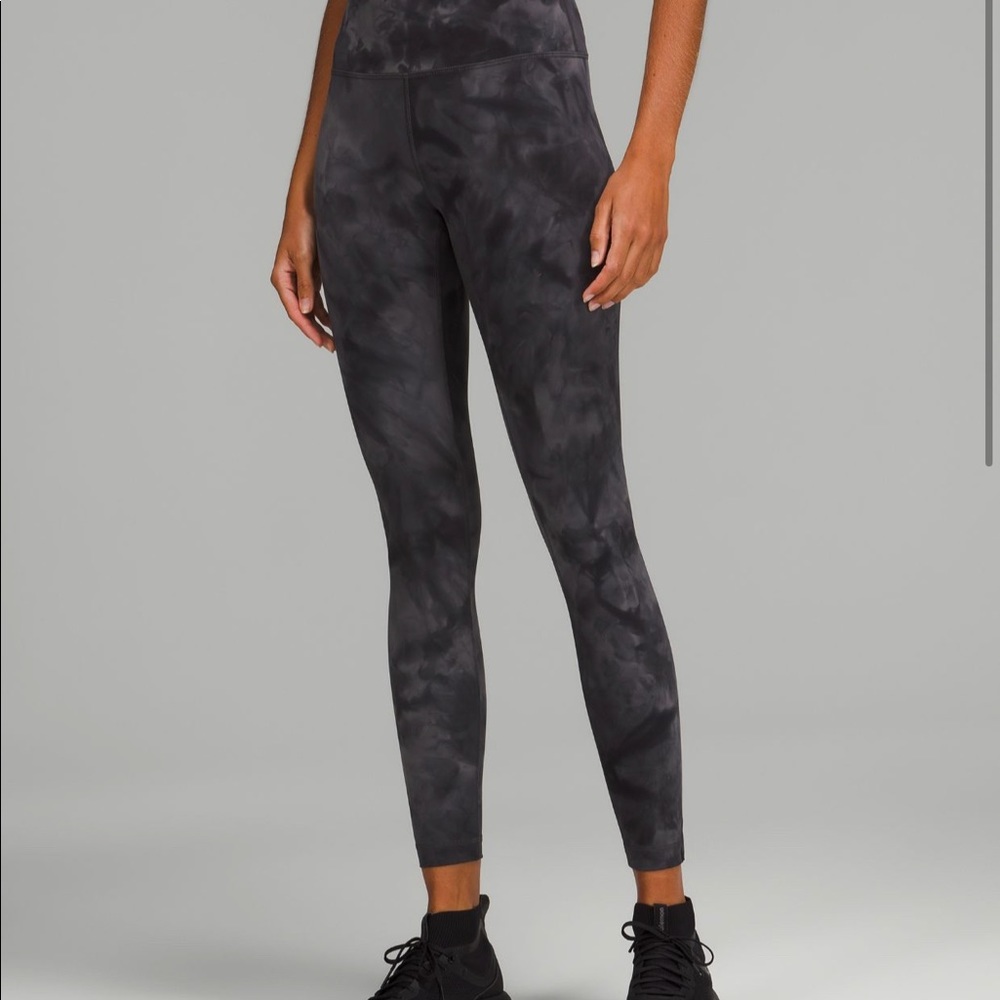 Lululemon Wunder Under Leggings Size 16